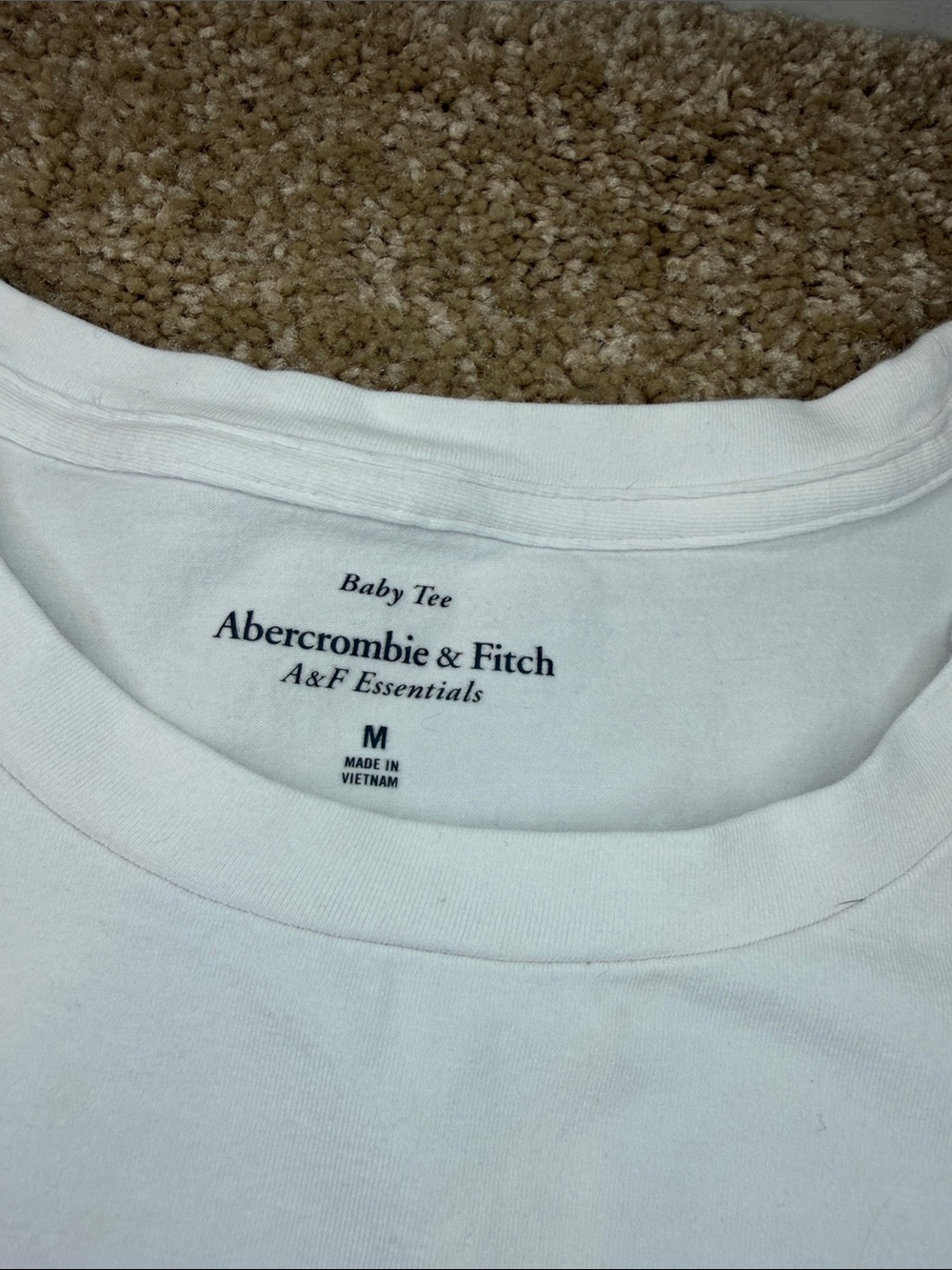 Abercrombie & Fitch Essential Baby Tee in White Slim Crewneck Tee Size Medium - Picture 8 of 8
